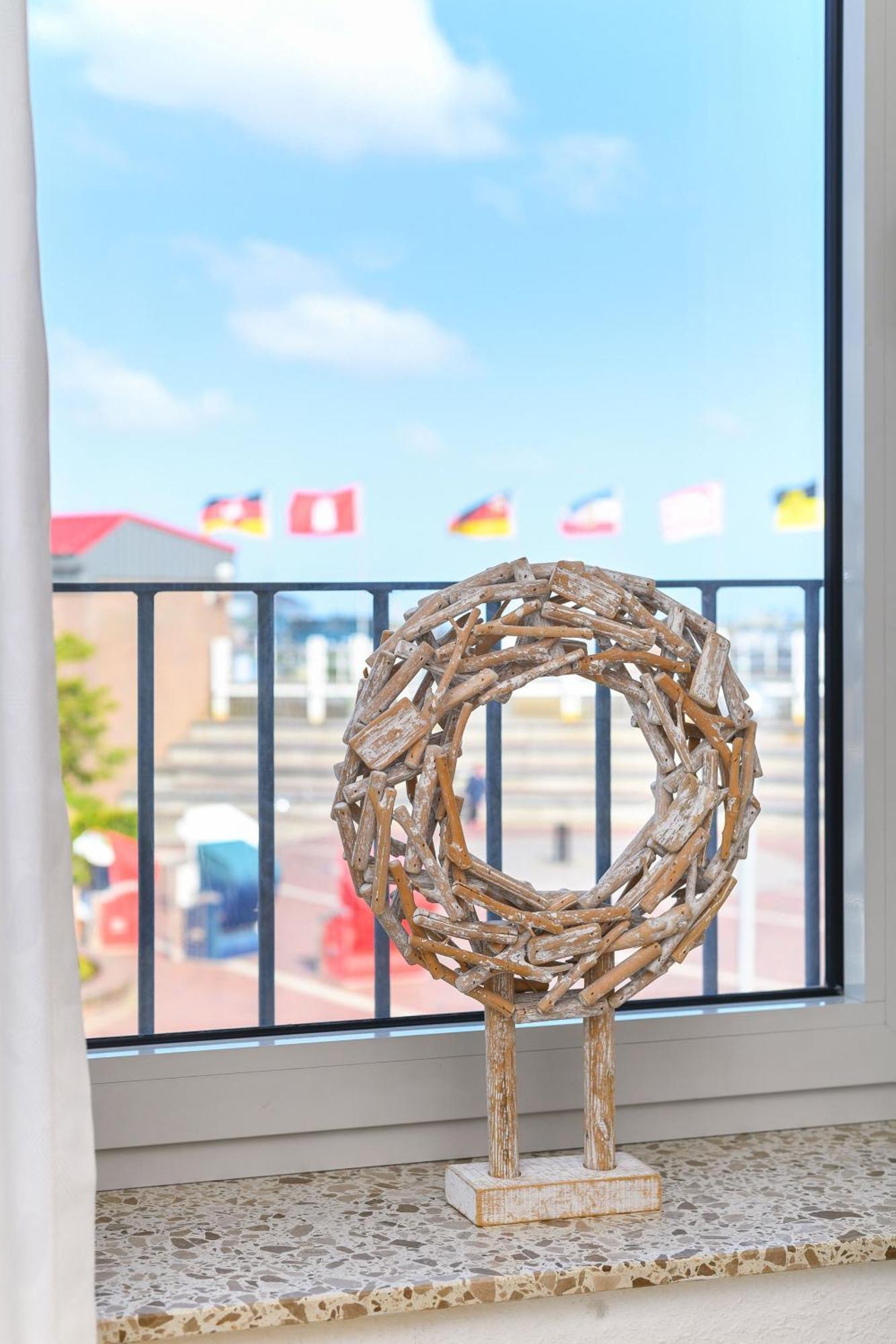 Haus Hafenblick Apartment Bensersiel Bagian luar foto